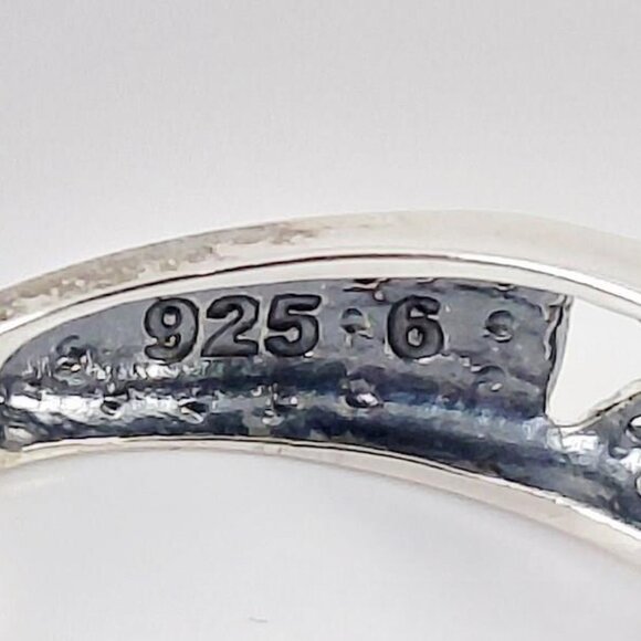 RJ 925 Silver Open Cut Filigree Floral CZ Wedding Band Ring Set Sz 6 - Picture 6 of 6